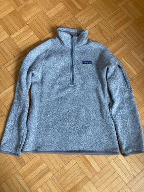 Patagonia Women’s Heather Gray Half-Zip Fleece Pullover